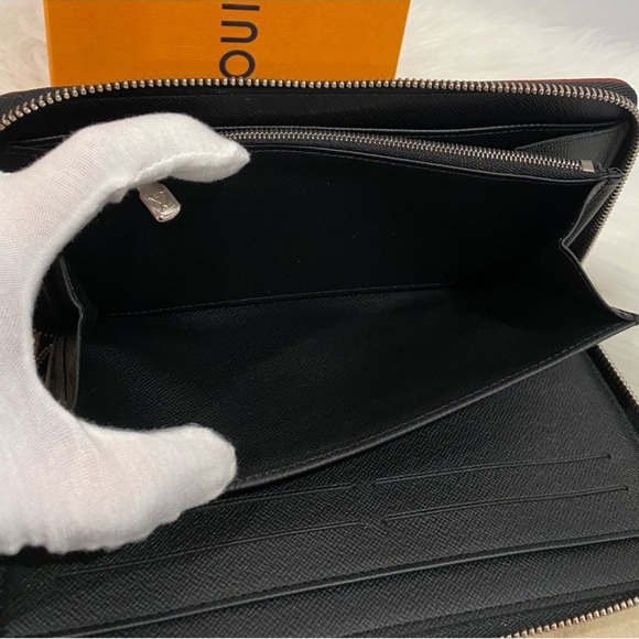 Louis Vuitton Limited Edition Damier Graphite Alps Zippy Wallet Organizer W COA - Picture 13 of 16